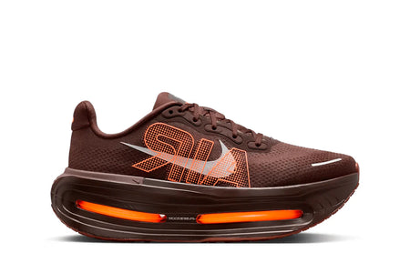 Nike Vomero Premium x Renegade x Cinnamon Marrom